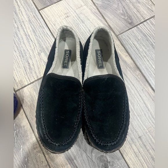Sorel Other - Sorel Men's Black Slip-On Loafers Size 7 Durable Traction Warm Comfortable